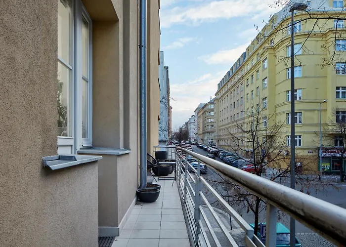 Prague Days - 1Bdr - Balcony - Workspace