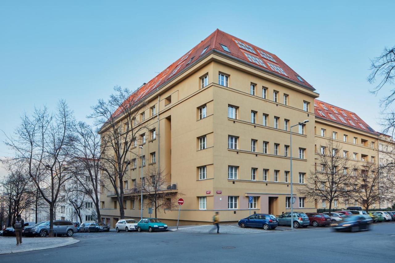 Days - 1bdr - Balcony - Workspace Apartment *